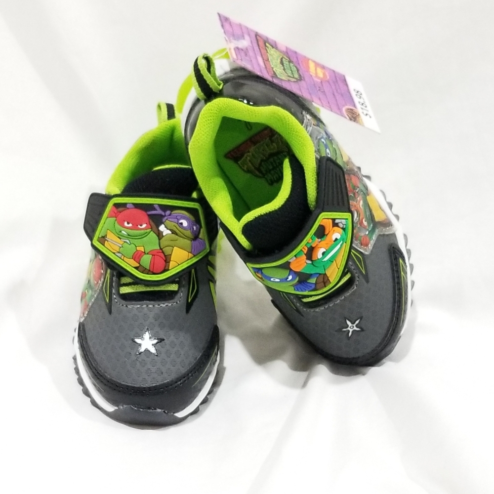 Nickelodeon Turtles Light Up Kids Sneakers!